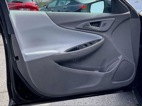 Used 2021 Chevrolet Malibu LT image 22