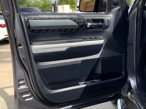 Used 2019 Toyota Tundra Platinum image 22