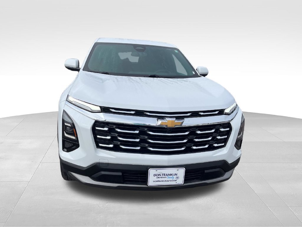 Used 2026 Chevrolet Equinox LT FWD image 8