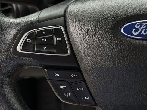 Used 2021 Ford EcoSport Titanium FWD image 16