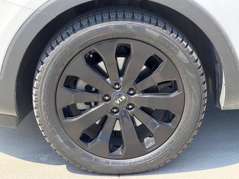 Used 2021 Kia Telluride S FWD image 6
