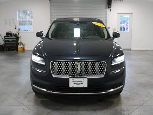 Used 2023 Lincoln Nautilus Reserve image 3