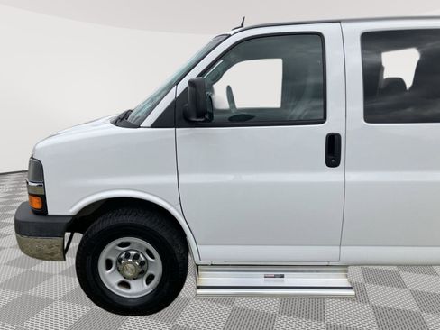 Used 2015 Chevrolet Express 3500 LT w/ LT Preferred Equipment Group image 9