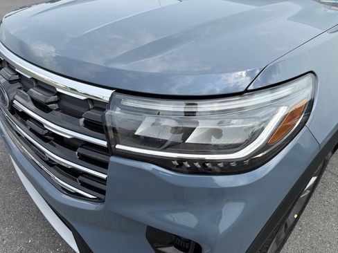 New 2026 Ford Explorer Active w/ Active Comfort Package AWD/4WD image 10