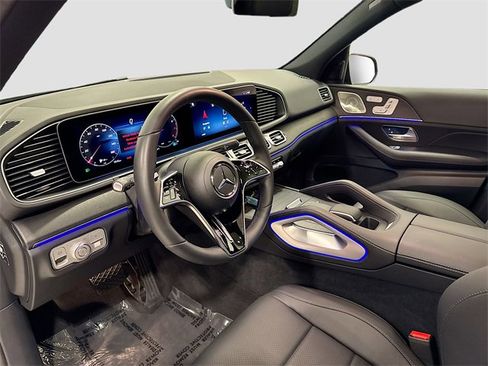 Certified 2025 Mercedes-Benz GLE 350 4MATIC image 9