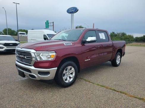 Used 2024 RAM 1500 Laramie image 19