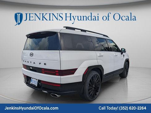 Used 2025 Hyundai Santa Fe Calligraphy FWD image 3