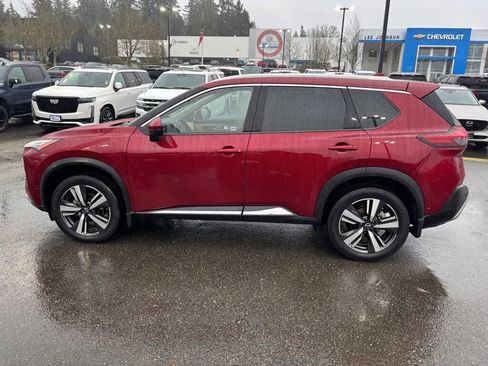 Used 2022 Nissan Rogue Platinum w/ Head-Up Display Package image 8