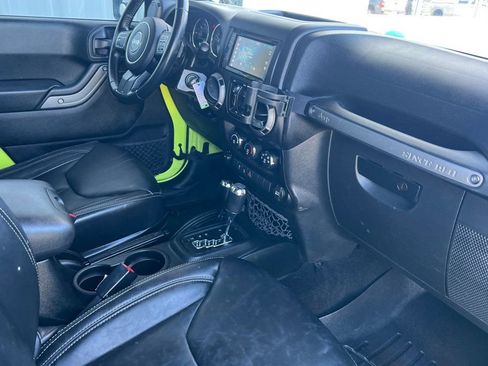 Used 2016 Jeep Wrangler Unlimited Sport w/ Quick Order Package 24S AWD/4WD image 13