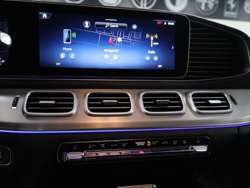 Used 2024 Mercedes-Benz GLE 450e 4MATIC image 32