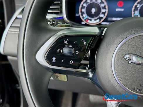 Used 2025 Jaguar F-PACE R-Dynamic S image 18