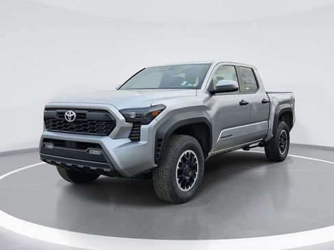 Used 2024 Toyota Tacoma TRD image 1