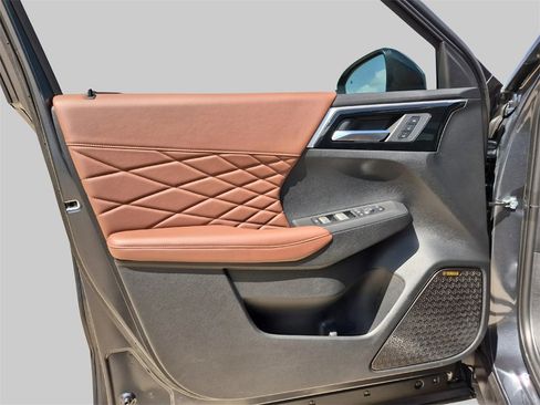 New 2025 Mitsubishi Outlander SEL image 21