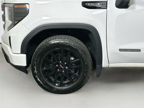 Used 2025 GMC Sierra 1500 Elevation w/ X31 Off-Road Package AWD/4WD image 33