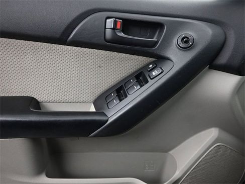 Used 2010 Kia Forte EX image 22