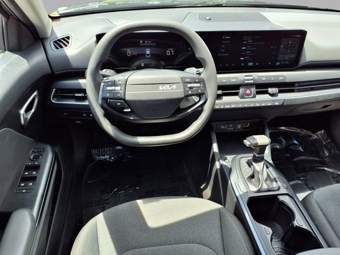 Used 2025 Kia K4 FWD image 4