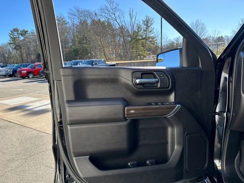 Used 2021 Chevrolet Silverado 1500 RST image 24