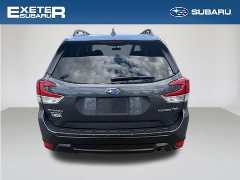 Used 2023 Subaru Forester Premium AWD/4WD image 5