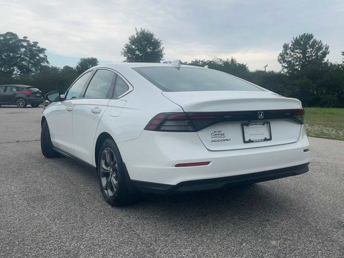 Used 2024 Honda Accord EX image 4