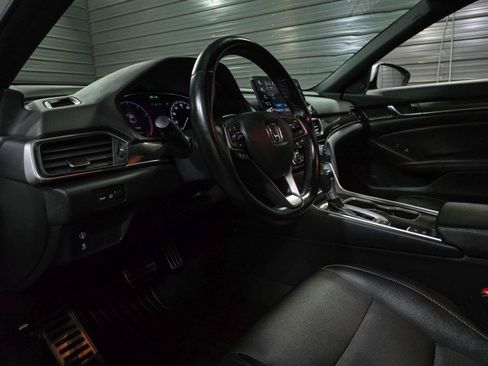 Used 2020 Honda Accord Sport image 10