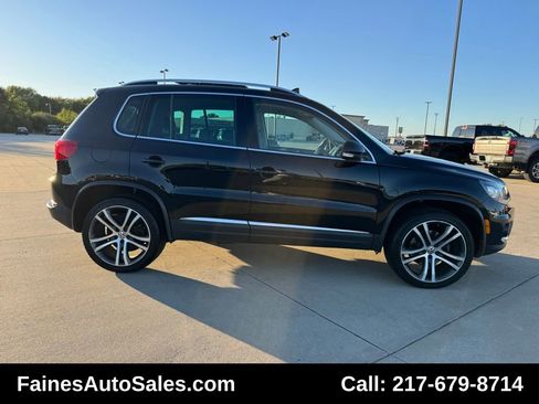 Used 2017 Volkswagen Tiguan SEL image 24
