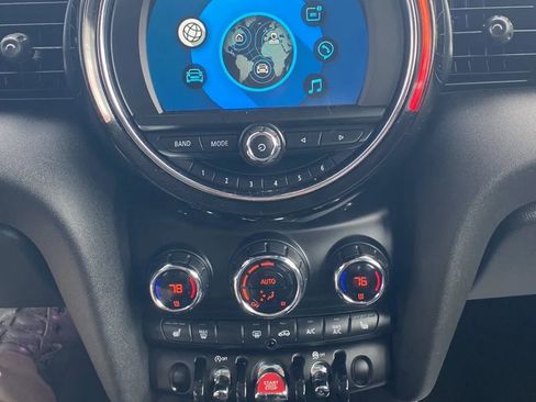 Used 2020 MINI Cooper 4-Door Hardtop w/ Storage Package FWD image 14
