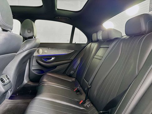 Used 2021 Mercedes-Benz E 350 4MATIC Sedan image 22