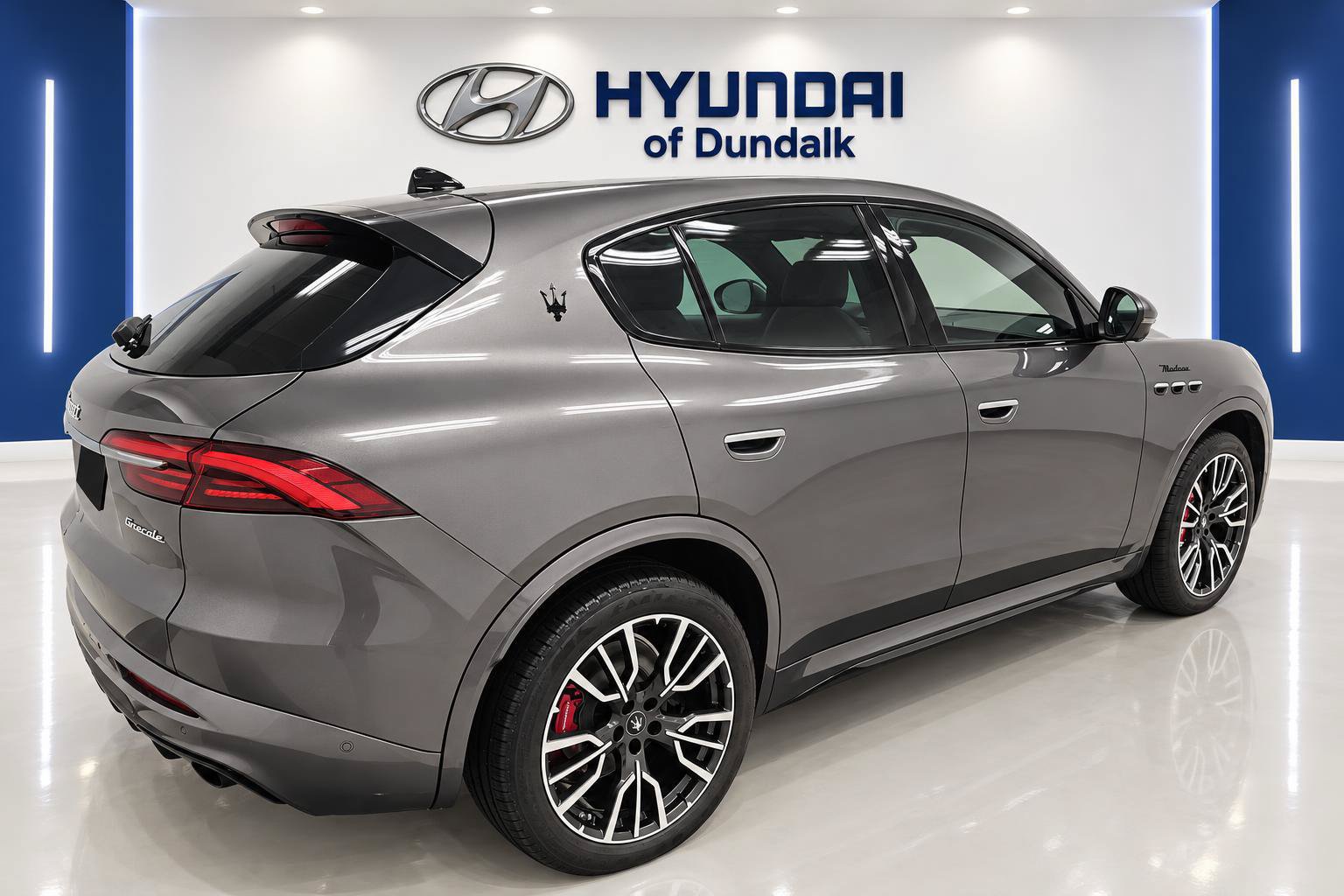 Used 2023 Maserati Grecale Modena AWD/4WD image 4