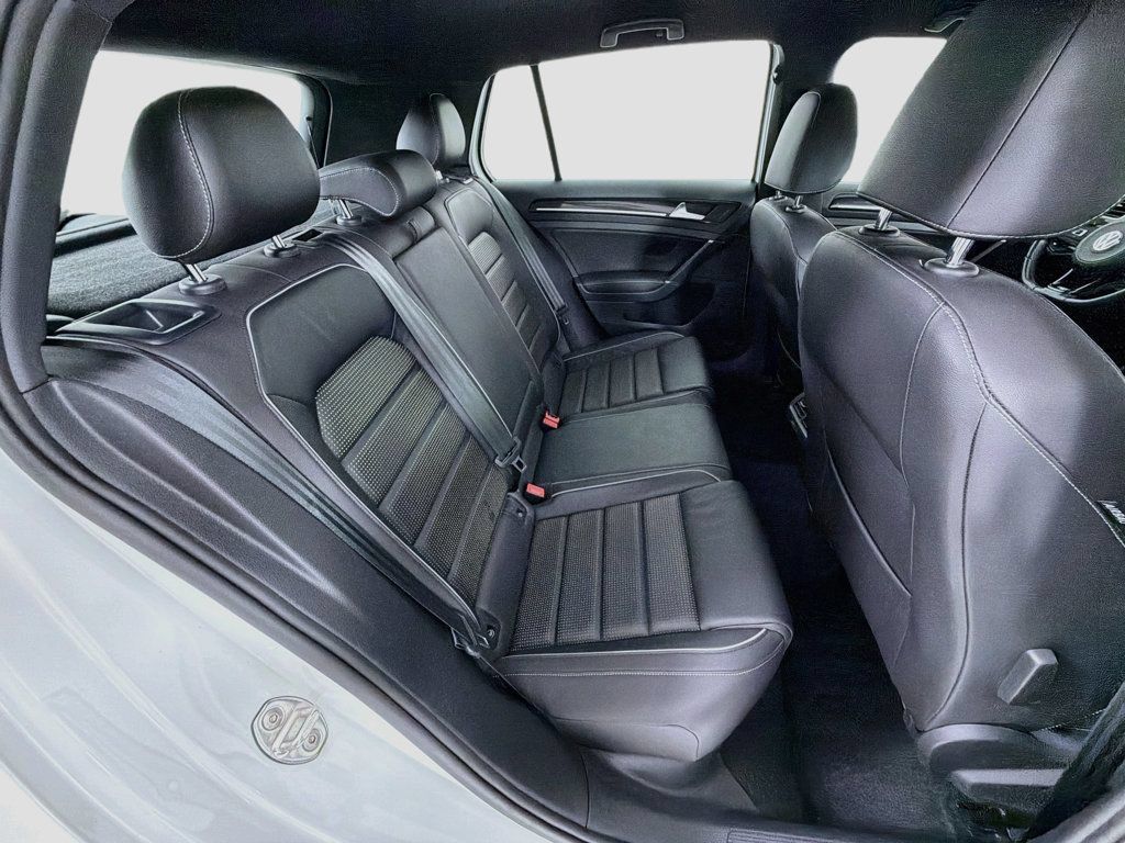 Used 2019 Volkswagen Golf R 4-Door AWD/4WD image 25