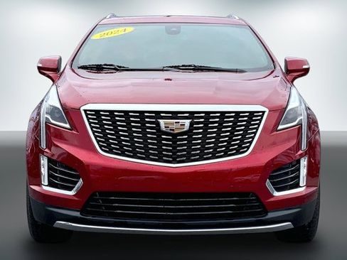 Used 2024 Cadillac XT5 Premium Luxury image 2