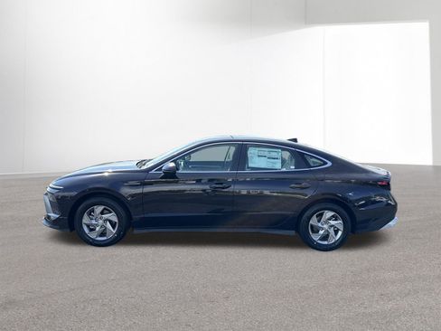 New 2026 Hyundai Sonata SE FWD image 5