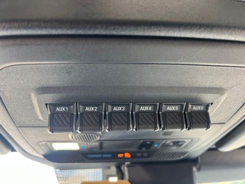 Used 2025 Ford Bronco Badlands AWD/4WD image 21
