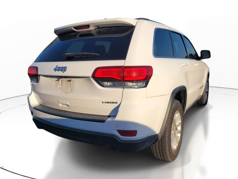 Used 2021 Jeep Grand Cherokee Laredo w/ Security & Convenience Group RWD image 4