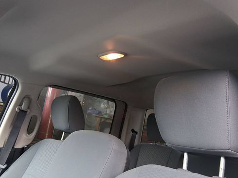 Used 2017 RAM 2500 Tradesman w/ Chrome Appearance Group RWD image 12