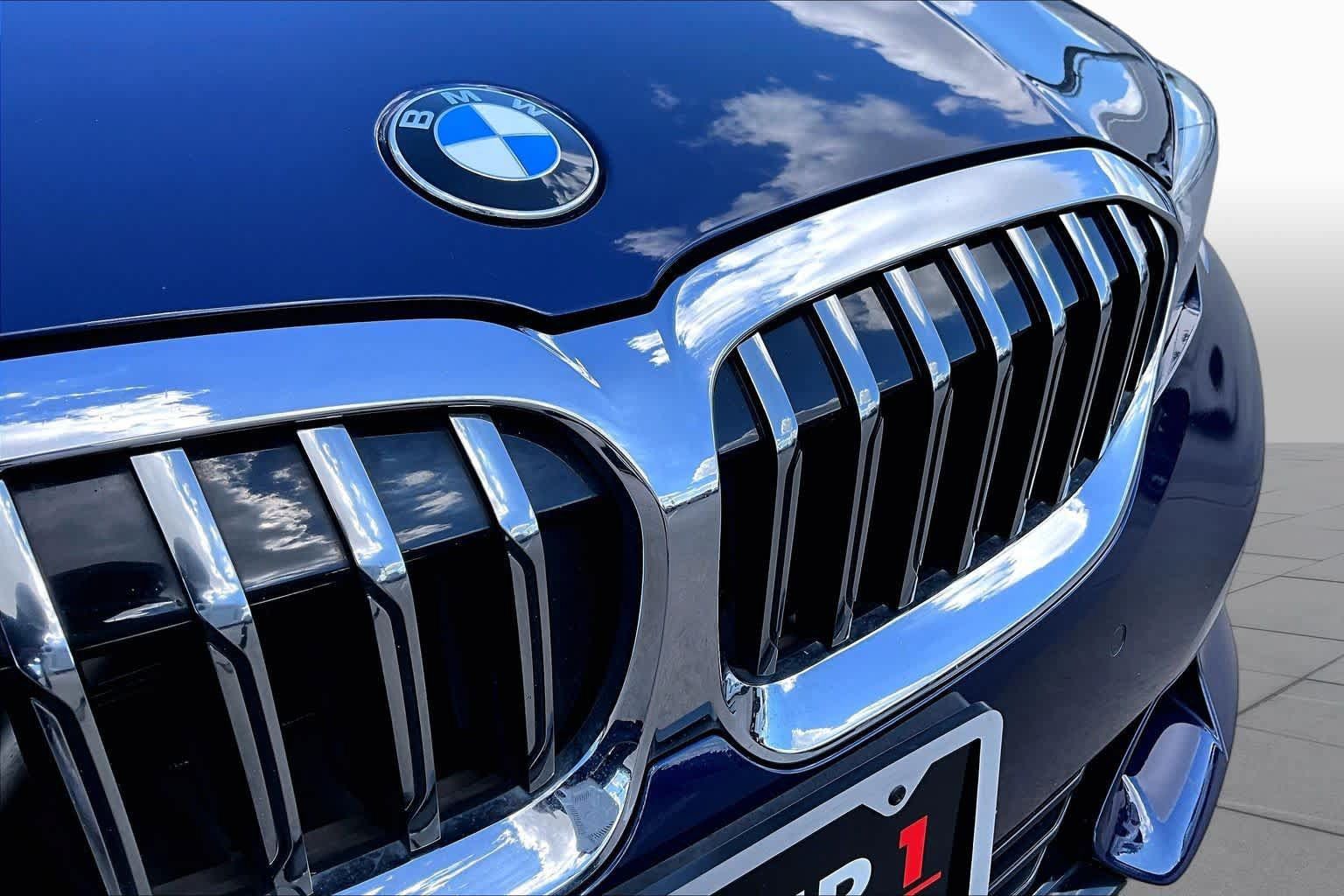 Used 2019 BMW 330i Sedan w/ Premium Package RWD image 30