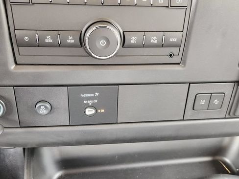 New 2026 Chevrolet Express 3500 w/ Driver Convenience Package RWD image 19
