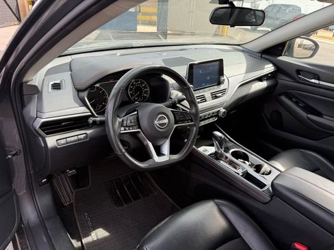 Used 2024 Nissan Altima 2.5 SR image 7