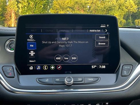 Used 2023 Chevrolet Blazer LT image 32