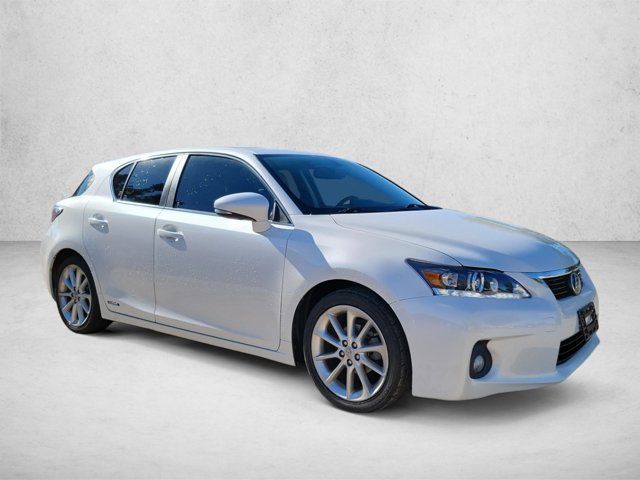 Used 2013 Lexus CT 200h w/ Premium Pkg w/Navigation FWD image 3