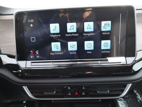 New 2026 Volkswagen Atlas SEL Premium R-Line image 18