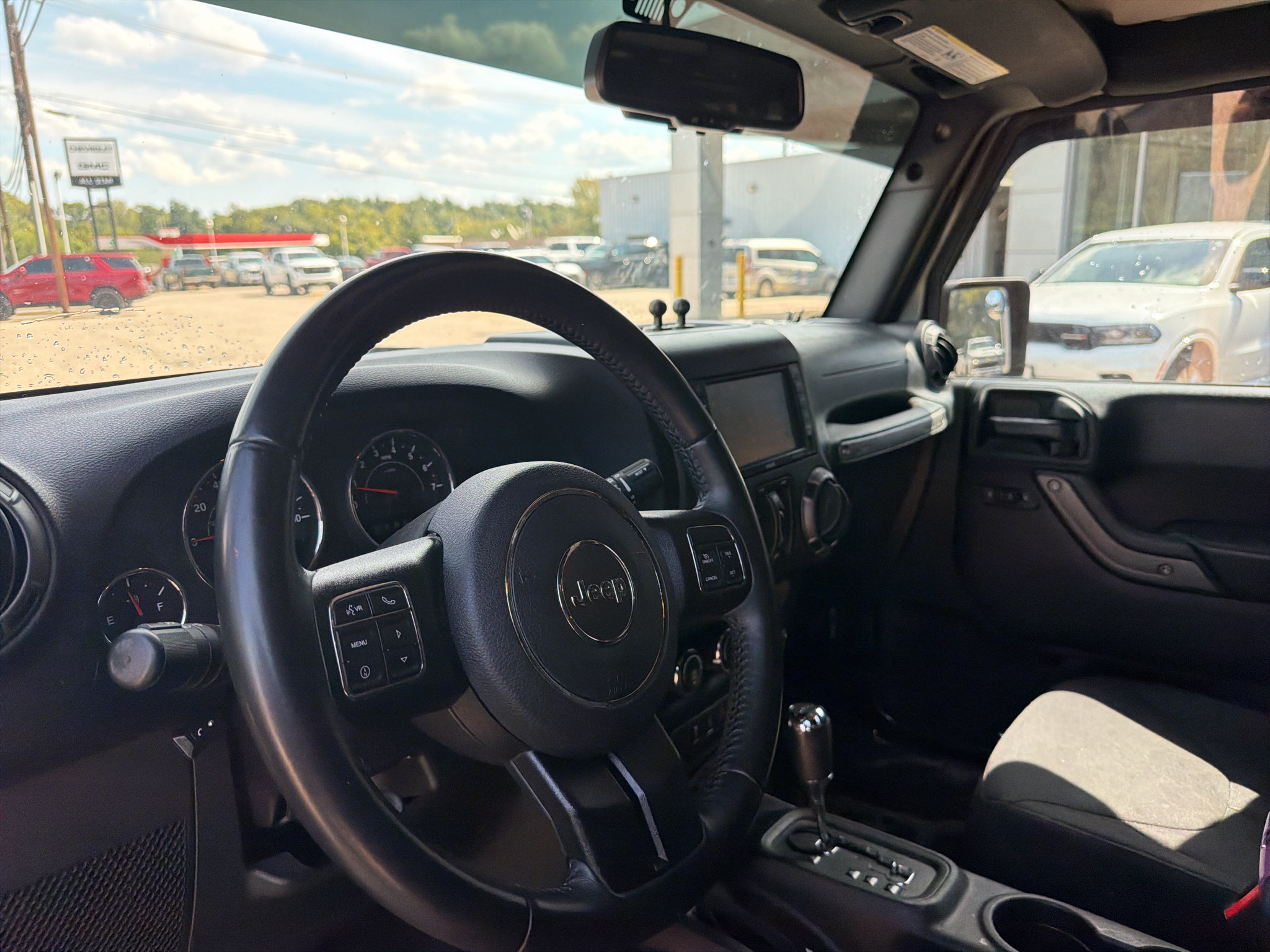 Used 2018 Jeep Wrangler Unlimited Sport S AWD/4WD image 4