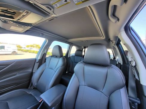 Used 2022 Subaru Forester Touring AWD/4WD image 17