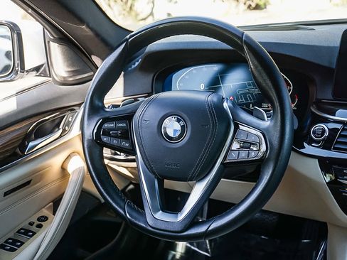 Certified 2023 BMW 530i w/ Premium Package image 16