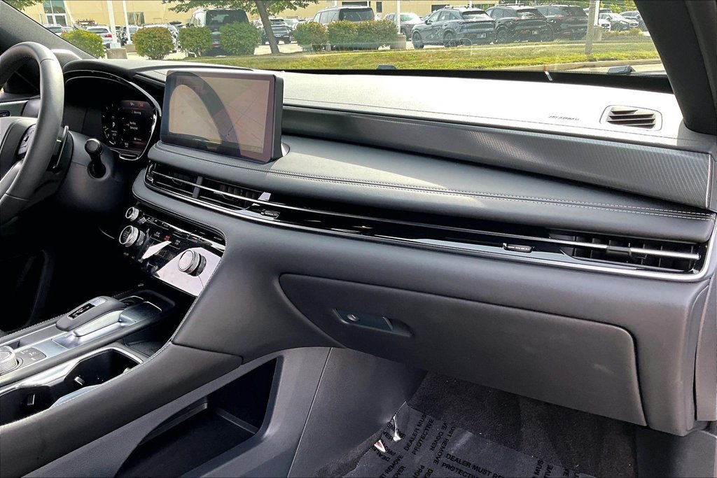 Certified 2027 INFINITI QX60 Sport w/ Dark Cargo Package AWD/4WD image 25