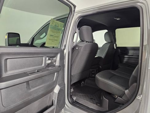 New 2026 RAM 2500 Tradesman AWD/4WD image 32