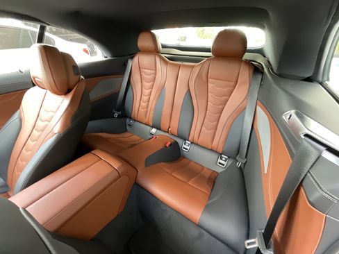 Used 2026 BMW 840i Convertible w/ Comfort Seating Package RWD image 28