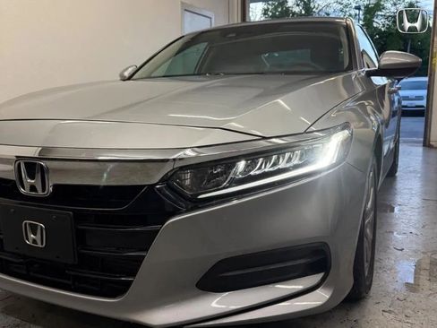 Used 2018 Honda Accord LX image 24