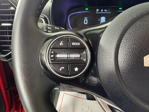 Used 2025 Kia Soul EX FWD image 15
