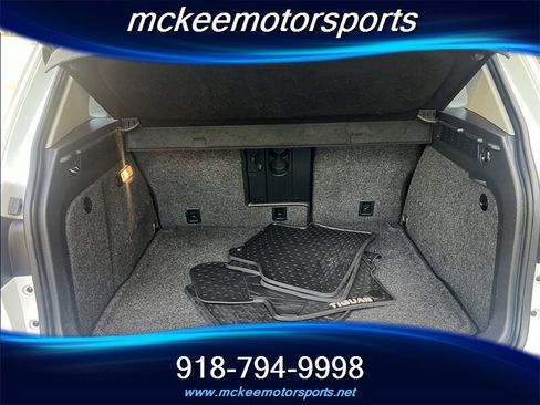 Used 2016 Volkswagen Tiguan S image 5