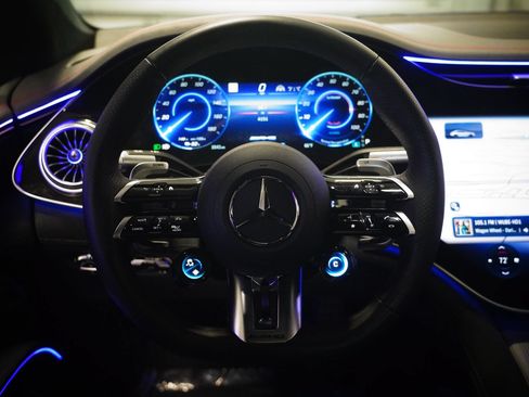 Certified 2024 Mercedes-Benz EQS AMG 4MATIC image 15